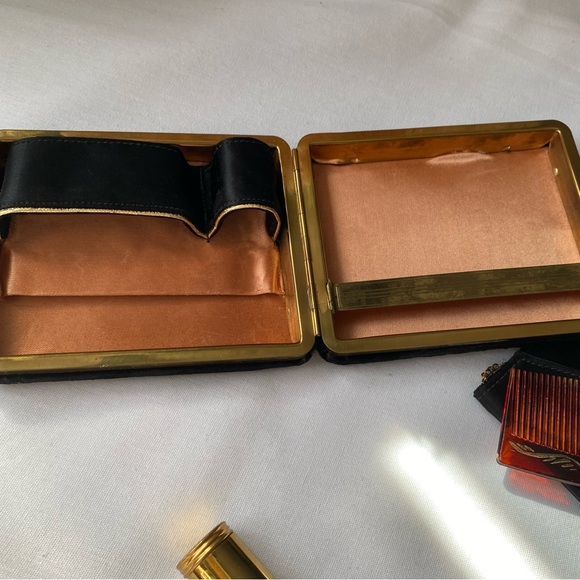 Ladies Antique Evening Purse Case Black Velvet With Pearls Gold Mesh Handle - Picture 6 of 10